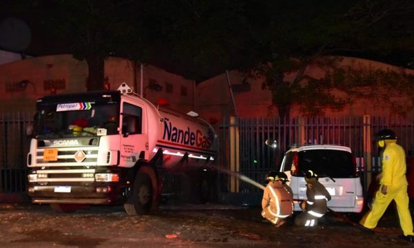 Explosión en Villa Elisa: Hermano de fallecido a terapia por traumatismo de tórax