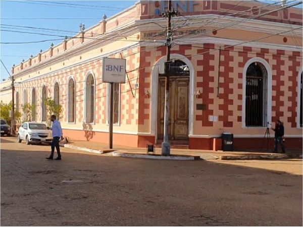 BNF en Concepción cierra tras visita de Covid-19 positivo