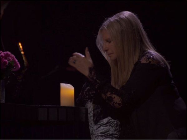 Barbra Streisand compra acciones de Disney a la hija de George Floyd