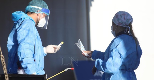 Salud modifica decreto y pagará gratificación al personal de blanco sin distinción
