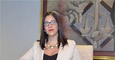 Condenan a 4 años y 6 meses de cárcel a contadora por ofrecer crédito fiscal