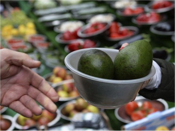 Alimentos alcalinos no protegen del virus