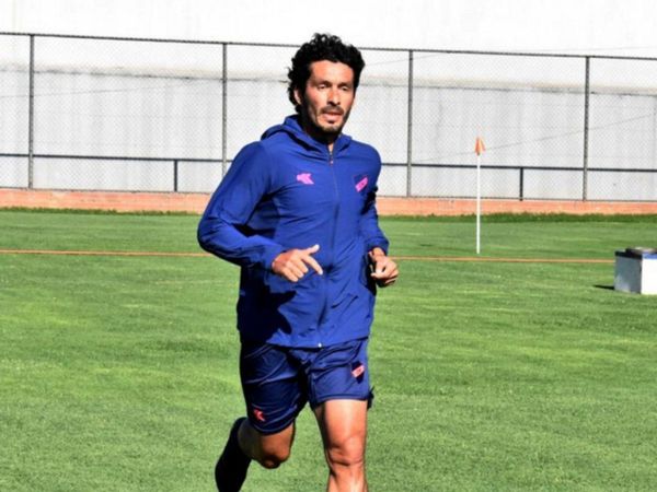 Riveros: “Un buen plantel para seguir peleando”