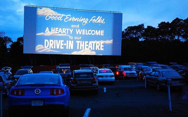 Autocine abrirá el 26 en el Jockey Club - Artes y Espectáculos - ABC Color