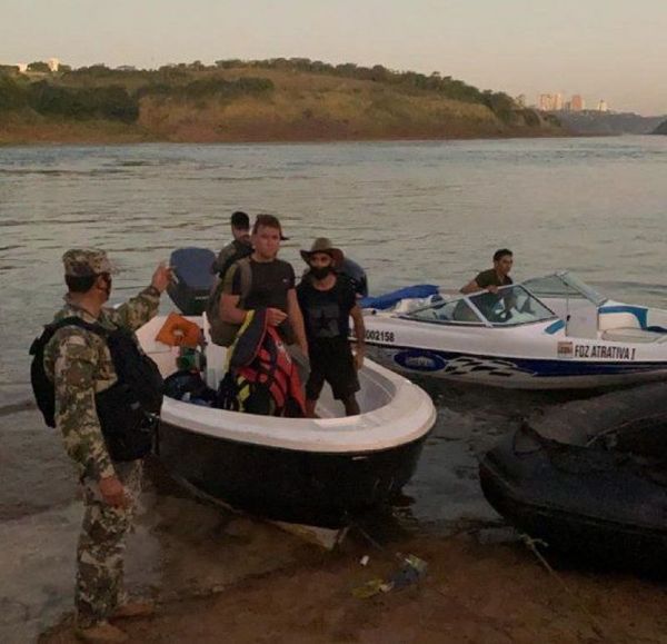 Tres hombres detenidos tras intentar ingresar ilegalmente al país