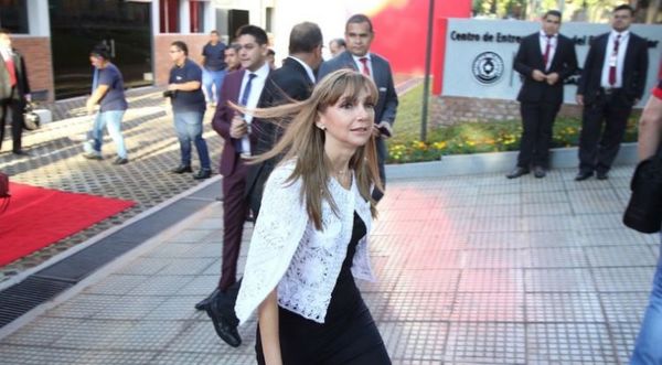 Rechazan y archivan pedido de interpelación a la ministra Bacigalupo