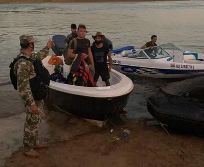 Detienen a tres extranjeros en el río Paraná - ABC en el Este - ABC Color