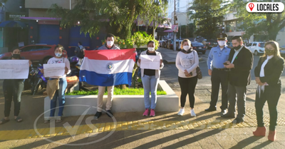 Solicitan retorno de paraguayos que están en la Argentina