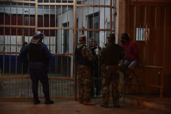 Padre e hijo asesinados en Tacumbú