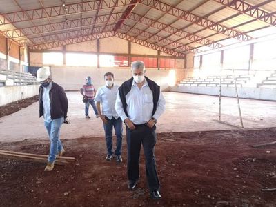 Avanzan obras de Complejo Deportivo Municipal en Pedro Juan Caballero