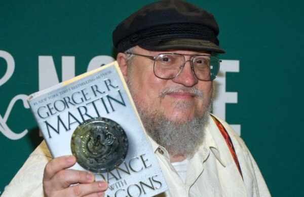 George R.R. Martin terminará su obra antes del "encierro"