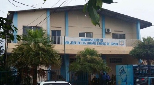 Concejales piden a Contraloría intervención en municipalidad de Limpio