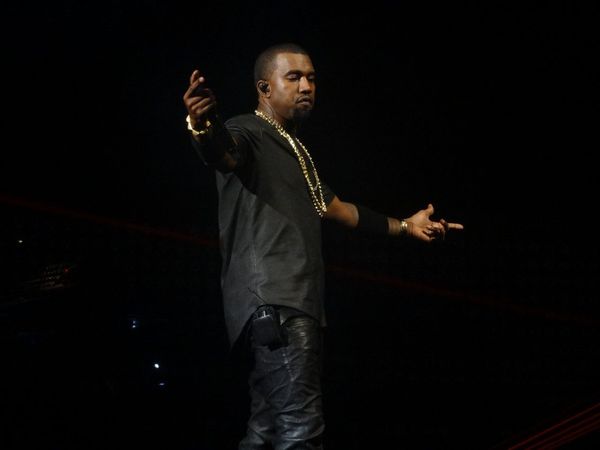 Kanye West lanza su propia línea de cosmética