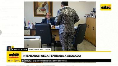 Abogado se presenta a audiencia con traje “animal print” - ABC Noticias - ABC Color