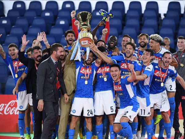 Napoli vence a Juventus y conquista la Copa Italia