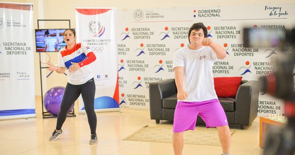 Joven con síndrome de Down enseña zumba en la SND