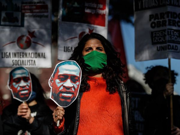 Policía que mató a afroamericano en Atlanta es acusado de homicidio