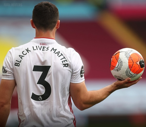 El ‘Black Lives Matter’ aparece en todas las camisetas