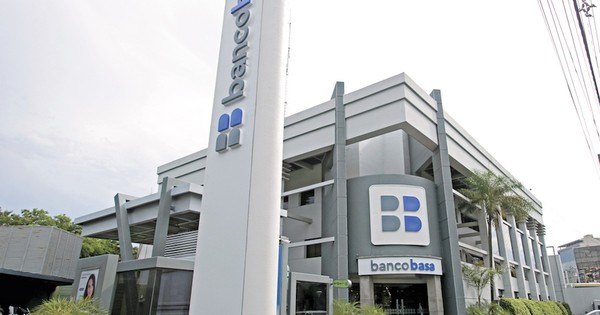 Basa lanza créditos para profesionales independientes con 12 meses de gracia