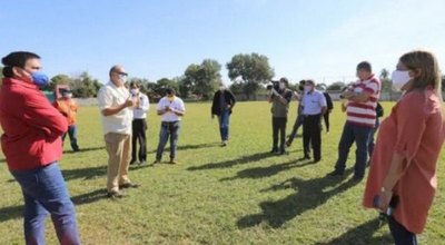 Ministro ligó un feroz jeja’o de su lapa | Crónica