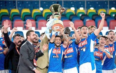Napoli les dejó sin nada a CR7 y a la Juventus | Crónica