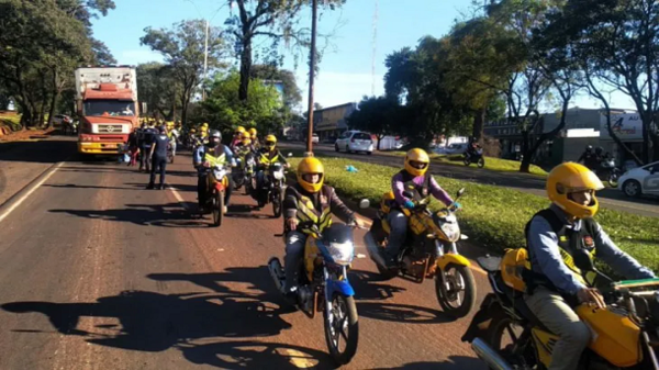 Trabajadores del volante movilizados en CDE piden auxilio al Gobierno