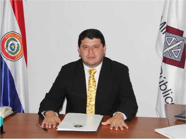Fiscales repudian amenazas contra agente que investiga a Efraín Alegre