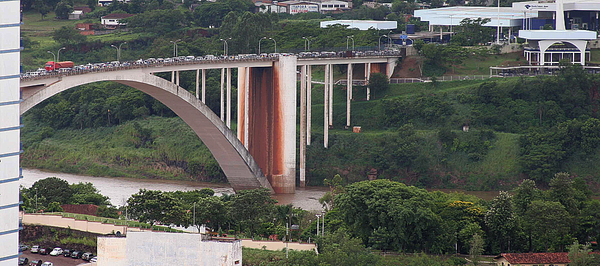 Bolsonaro rechaza propuesta paraguaya para salvar comercio fronterizo - El Trueno