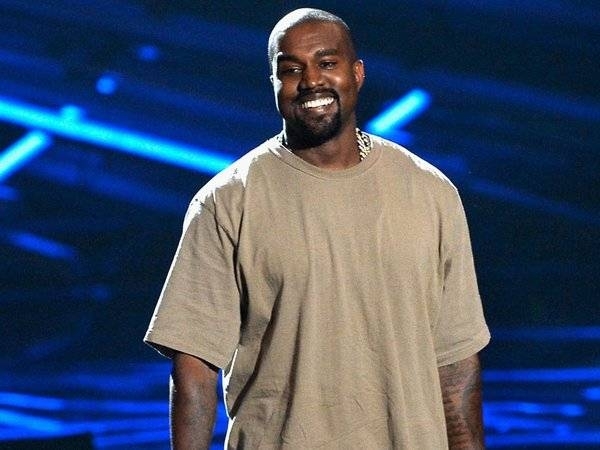 HOY / Kanye West lanza su propia línea de cosmética