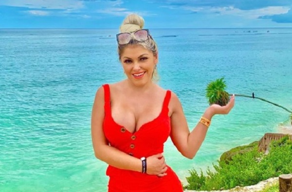La modelo Yenys Olmedo recibió “un ramo millonario”
