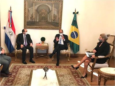 Analizan propuesta para reactivar el comercio fronterizo