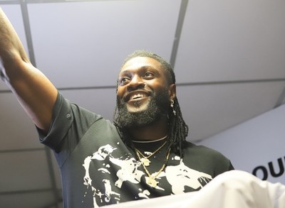 Emmanuel Adebayor está para volver