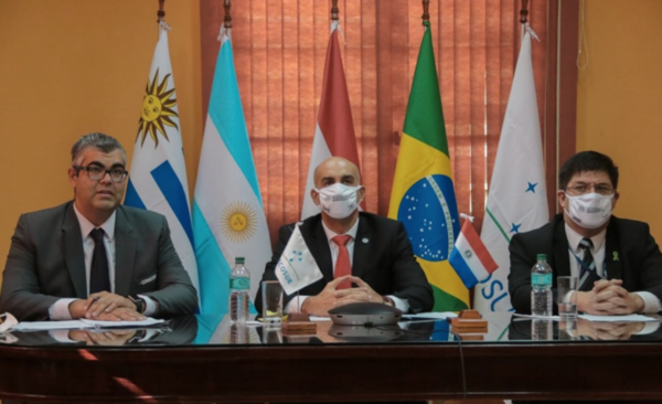 HOY / Paraguay entrega presidencia pro témpore del Mercosur a Uruguay
