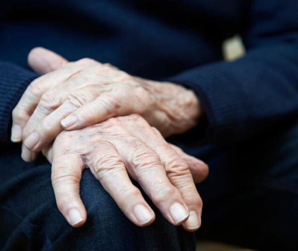 Abuelito engañado por su nieto logró recuperar su vivienda