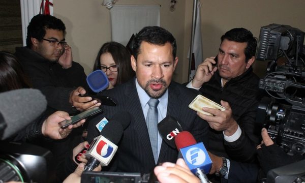 Con acusación anulada, Ulises Quintana  espera salir de su injusta prisión