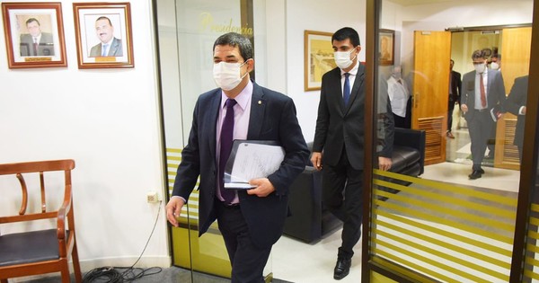 El Poder Ejecutivo remite a partidos políticos proyecto del funcionario civil