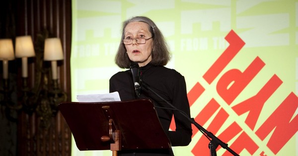 La poeta canadiense Anne Carson gana el premio Princesa de Asturias