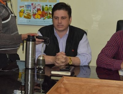 Firman convenio entre sociedad Civil Sommerfeld y Municipalidad de J. E. Estigarribia - Campo 9 Noticias