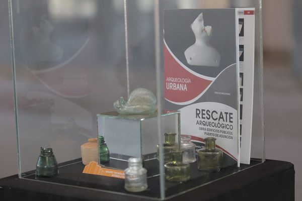 Lanzan el libro Rescate Arqueológico – Obra Edificios Públicos Puerto de Asunción