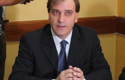 Infectólogo dice que “todavía no es el momento” de hablar de la vuelta a clases