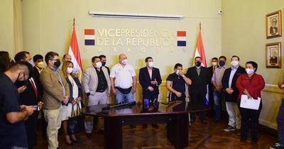 Vicepresidente se reunió con sindicatos de la función pública
