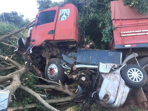 Un triple choque dejó dos finados en la ruta | Crónica