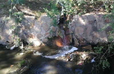 Según Mades, más firmas vierten sus efluentes al arroyo Cañada del Carmen - Locales - ABC Color