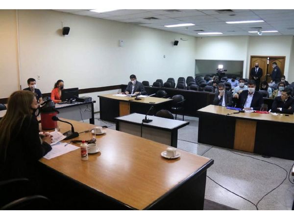 Efraín Alegre pide anular su imputación y frena audiencia