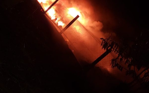Camión se incendia en Minga Guazú