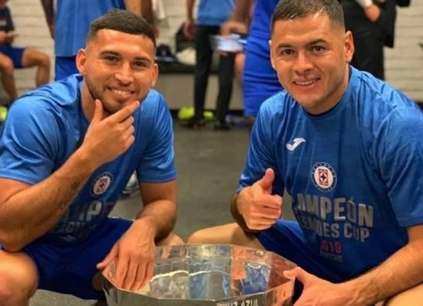HOY / Más positivos en el Cruz Azul de Aguilar y Escobar