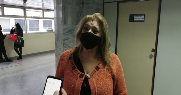 Fiscalía convocará a hijo de Esperanza Martínez por violar cuarentena sanitaria