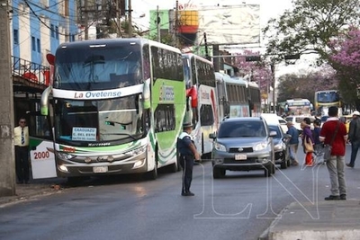 HOY / Servicio de transporte al interior no será suspendido durante el fin de semana