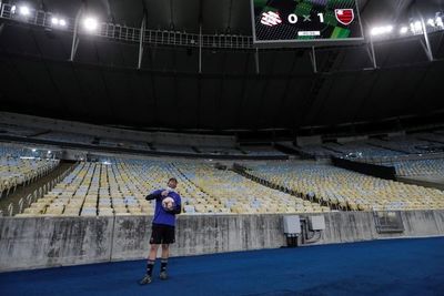 “Es una falta de respeto jugar en el Maracaná, que tiene un hospital de campaña a lado” - Fútbol - ABC Color