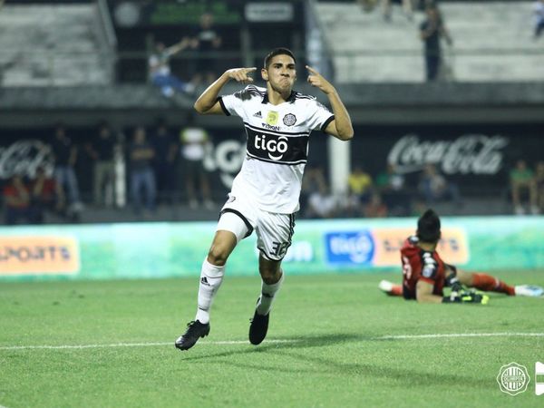 Erik López podría dejar Olimpia